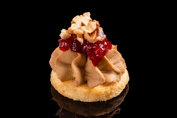 Канапе с утиным паштетом 16 шт