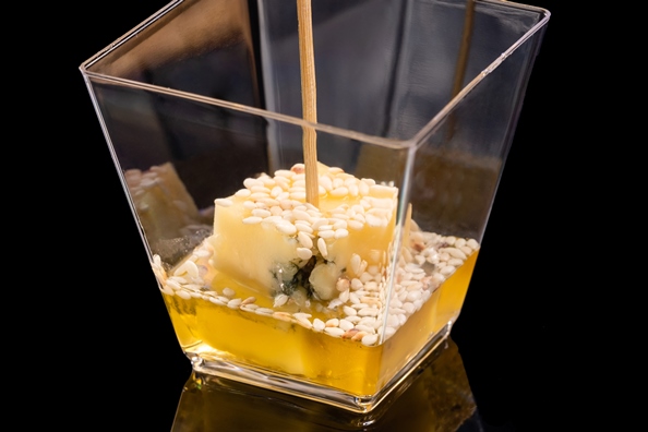 Канапе Сыр Дор Блю 16 шт